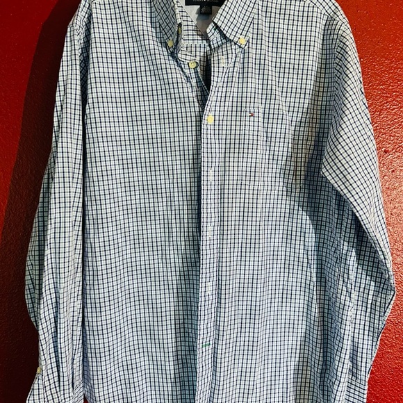 Tommy Hilfiger Blue Checkered Men’s Button Up, Size L - Picture 2 of 11